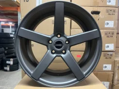 Vossen CV3-R. 8.5x18", 5x114.3, ET35, �� 73,1���. ����
