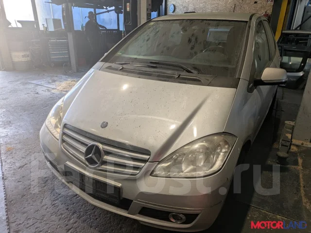 ������� Mercedes-Benz A-Class W169 2004-2012 21192973 0986018570 ����