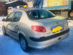 Peugeot 206 ����
