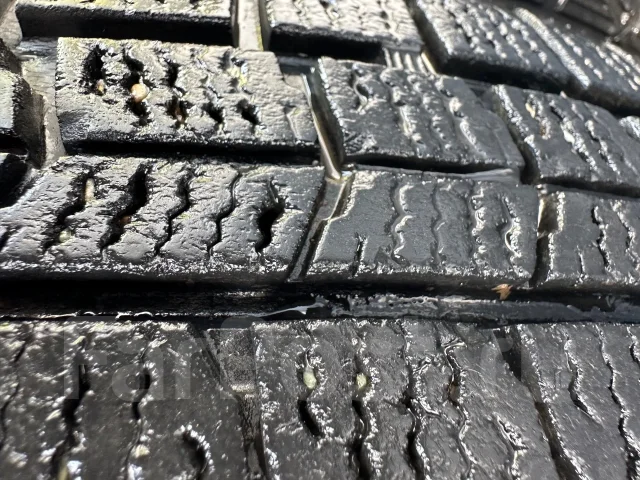 Dunlop Graspic DS3. ������, ��� �����, �/�, ����� 35 % ����