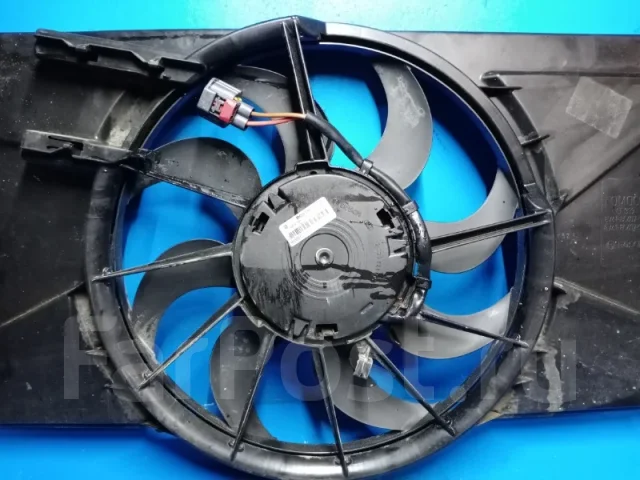 �������� � ����� Ford Focus 3 2011-2019 8V618C607FC 8V618C607FC ����