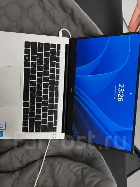Huawei MateBook D 14. 14", ��� 8 ��, ���� 256���, WiFi: 1, Bluetooth: 1 ����