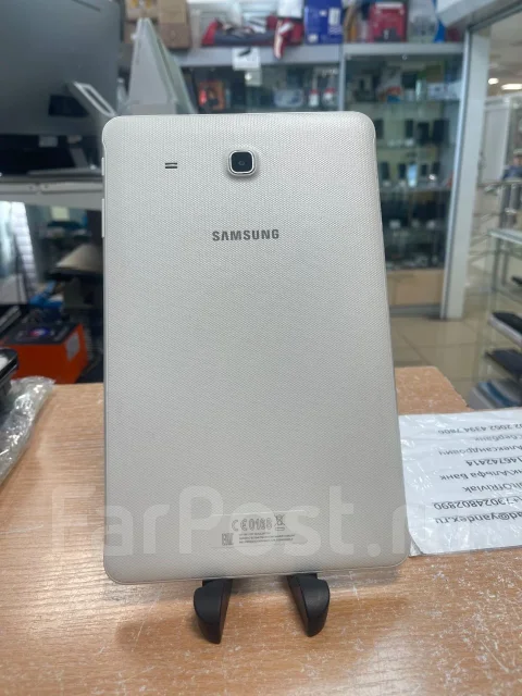 Samsung Galaxy Tab E. 9.6 ������, ������ 8 �� ����