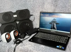 Gigabyte G5. 15.6", 4,5����, ��� 16 ��, ���� 500���, WiFi: 1, Bluetooth: 1, ����������� �� 6��. ����