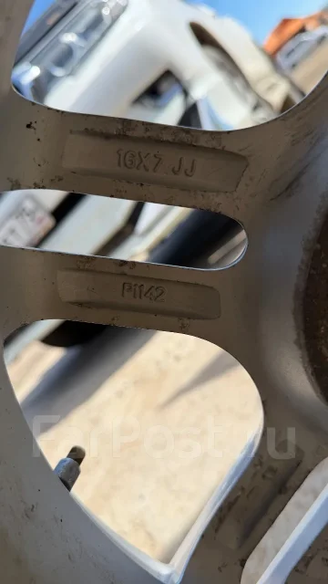 MOMO. 7.0x16", 5x100, 5x114.3, ET53 ����