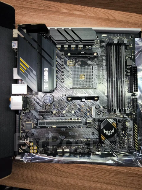 AMD B550 ����