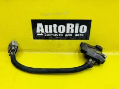 ������ ��������� ��������� ���� Mitsubishi Pajero iO MR528677 H76W 4G93 MR528677 ����