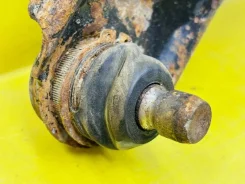 ����� Mazda 3 B32H34350C BK, �������� ����� B32H34350C ����