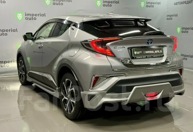 Toyota C-HR. �������, 4wd, 18.0 (98��.�.), ������, 136 000����. �� ����