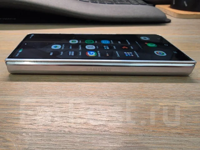 Samsung Galaxy Z Fold5. �/�, 512 �� ����