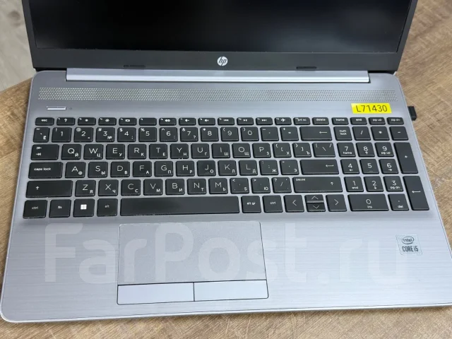 HP Pavilion x2-10-k066ur. 15.6", 1,3����, ��� 8 ��, ���� 256���, WiFi: 1, Bluetooth: 1 ����