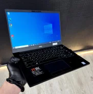 Dell. 13.3", 1,6����, ��� 8 ��, ���� 256���, WiFi: 1, Bluetooth: 1 ����