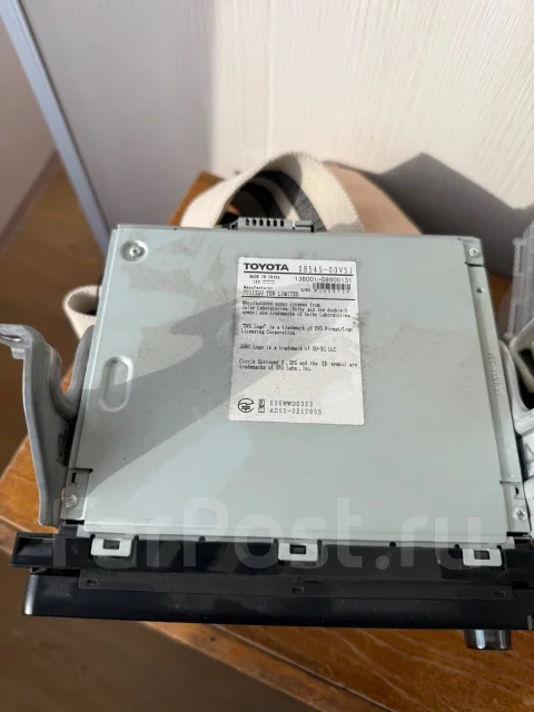 Toyota NSZT-W62G ����