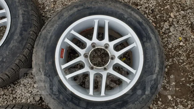 Wilcroxx. 7.0x16", 6x139.7, ET30 ����
