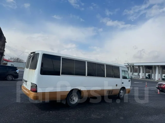 Toyota Coaster ����