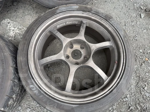 Black Racing. 8.0/9.0x18", 5x114.3, ET30/38 ����