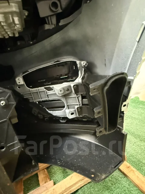 ������ ������� Geely Atlas Pro ����