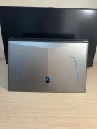 Thunderobot. 17.3", 2,4����, ��� 16 ��, ���� 500���, WiFi: 1, Bluetooth: 1 ����