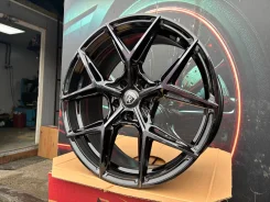 Hot Stuff Barkley Hardrock Rogan. 8.5x19", 5x114.3, ET35, �� 73,1���. ����