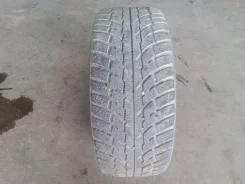 Kumho I'Zen RV Stud KC16