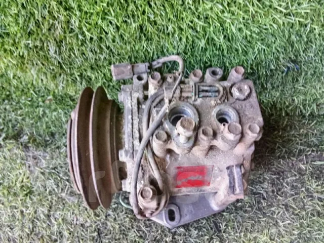 ���������� ������������ Mitsubishi MC140859 4D33 MC140859 ����