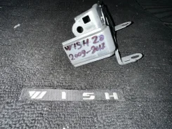 ������ ��������� ��������� �� Toyota Wish 2009-20017 ����