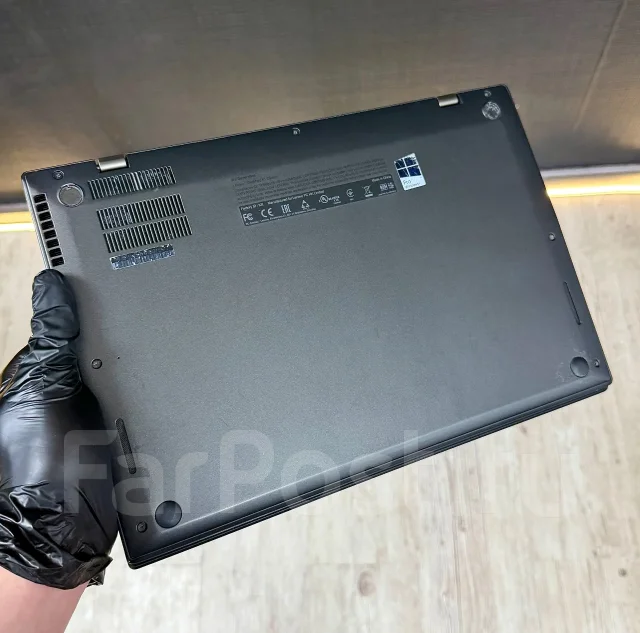 Lenovo ThinkPad X1 Carbon. 14", 2,2����, ��� 8 ��, ���� 256���, WiFi: 1, Bluetooth: 1 ����