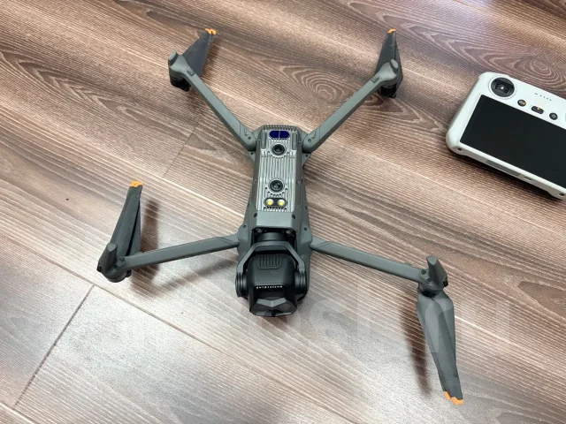 DJI Mavic 3 Pro. � ������� ����