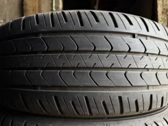 Goodyear EfficientGrip SUV HP01. ������, 2016 ���, �/�, ����� 10 % ����