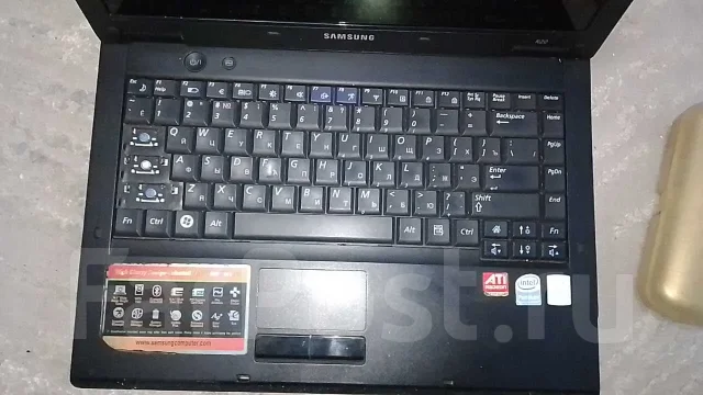 Samsung R20 Plus. 14.1", 1,9����, ��� 2048 ��, ���� 120���, WiFi: 1, Bluetooth: 1 ����