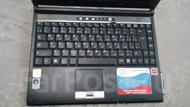Roverbook Pro 200. 12.1", 1,8����, ��� 2048 ��, ���� 250���, WiFi: 1, Bluetooth: 1 ����