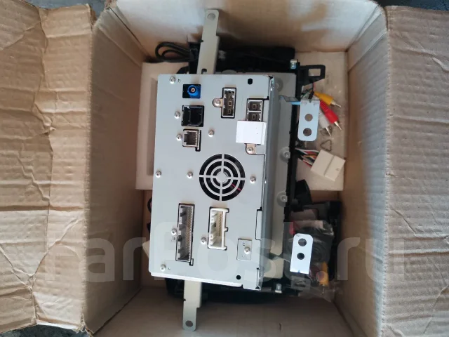 Clarion QY-1006 ����