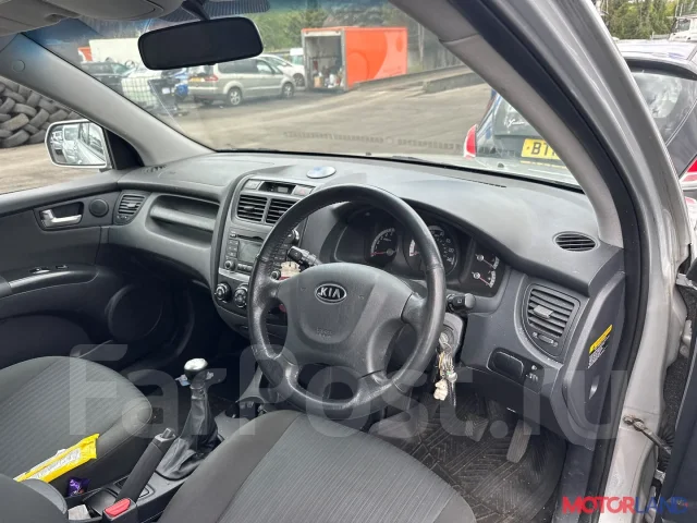������� Kia Sportage 2004-2010 21203636 3610027700 ����