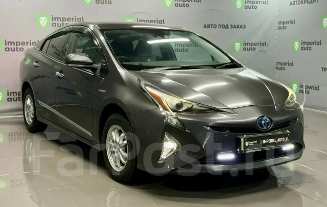 Toyota Prius. �������, 4wd, 1.8 (98��.�.), ������, 100 000����. �� ����