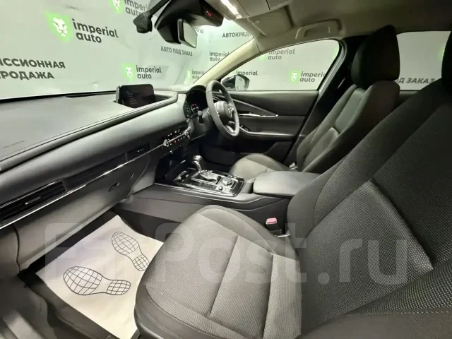 Mazda CX-30. �������, ��������, 1.8 (132��.�.), ������, 64 000����. �� ����