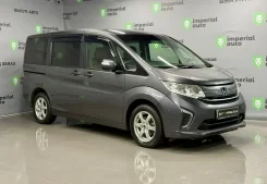 Honda Stepwgn. �������, 4wd, 1.5 (150��.�.), ������, 108 000����. �� ����
