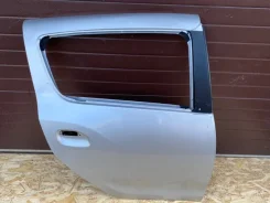 ����� ������� Renault Sandero 2 821005582R 821005582R ����