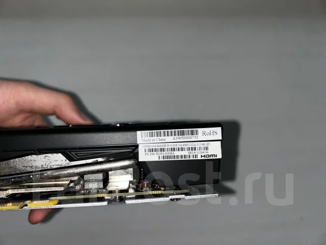 Radeon RX 570 ����
