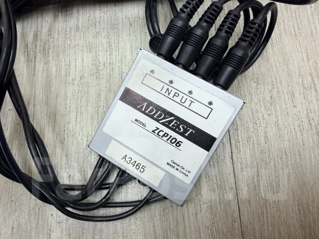 Clarion MAX735HD ����