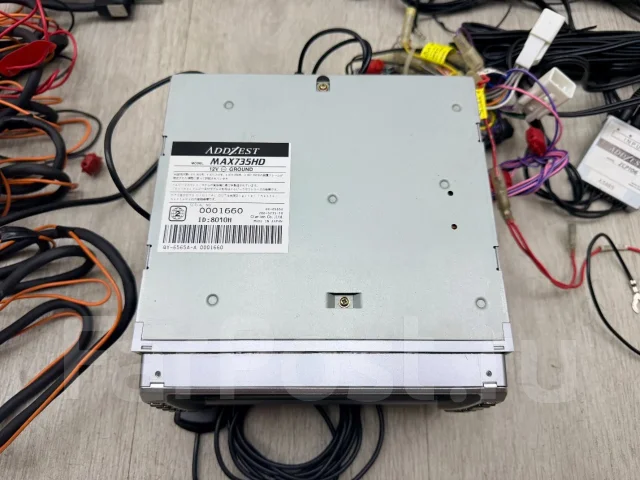 Clarion MAX735HD ����
