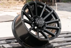 MLJ Black Rhino. 9.0x17", 6x139.7, ET0, �� 110,1���. ����