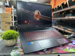 MSI. 17", 2,5����, ��� 16 ��, ���� 512���, WiFi: 1, Bluetooth: 1 ����