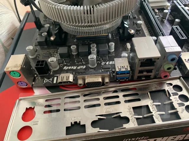 Socket FM2+ ����