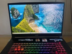 MSI Katana 17. 17.3", 144����, ��� 16 ��, ���� 512���, WiFi: 1, Bluetooth: 1, ����������� �� 4��. ����