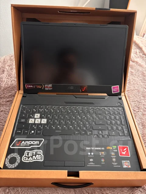 Asus TUF Gaming A15. 15.4", 4,5����, ��� 16 ��, ���� 512���, WiFi: 1, Bluetooth: 1, ����������� �� 4��. ����