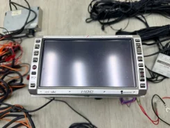 Clarion MAX735HD ����