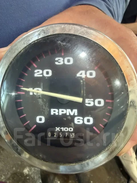 Rinker. 1998 ���, ����� 6,5��., ��������� ������������, 280��.�., ������ ����
