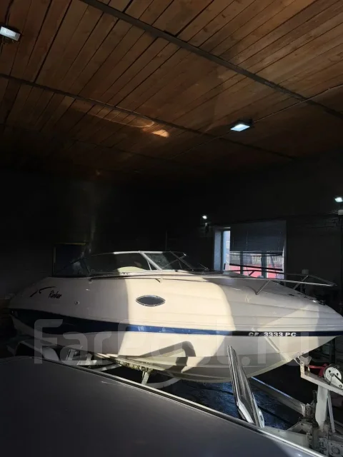 Rinker. 1998 ���, ����� 6,5��., ��������� ������������, 280��.�., ������ ����
