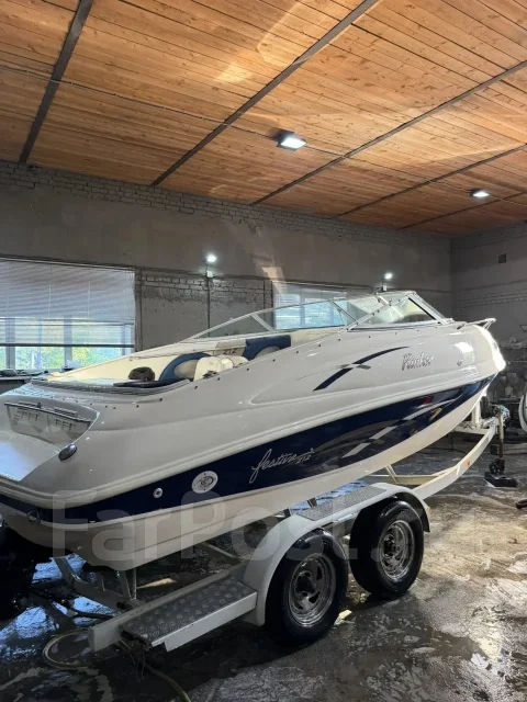 Rinker. 1998 ���, ����� 6,5��., ��������� ������������, 280��.�., ������ ����