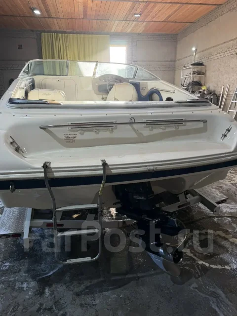 Rinker. 1998 ���, ����� 6,5��., ��������� ������������, 280��.�., ������ ����